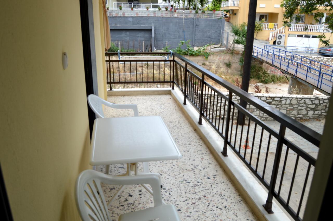 Eva Apartments يميناريا المظهر الخارجي الصورة